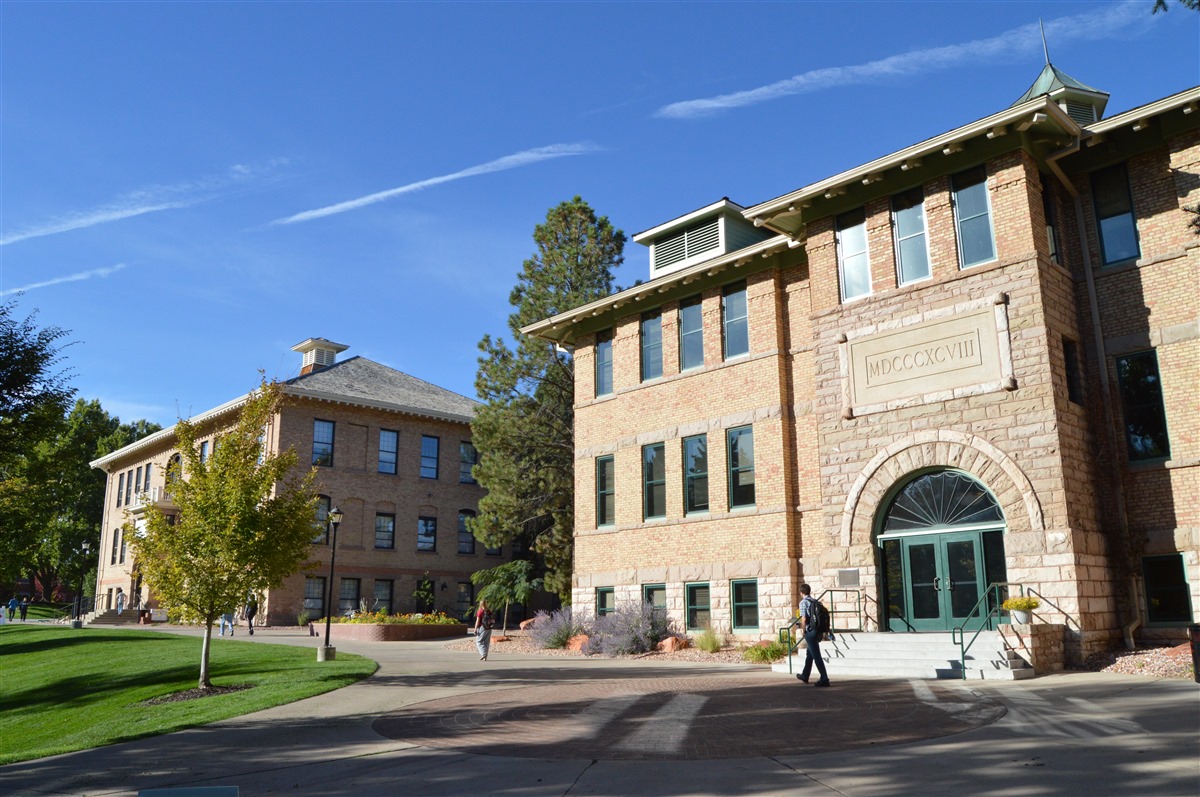 Photo of Old Main 5
